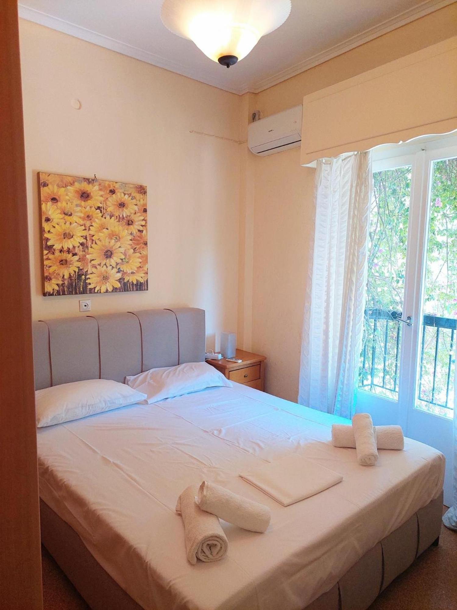 Cozy Apartment In Acropolis With Roof Garden Aten Exteriör bild