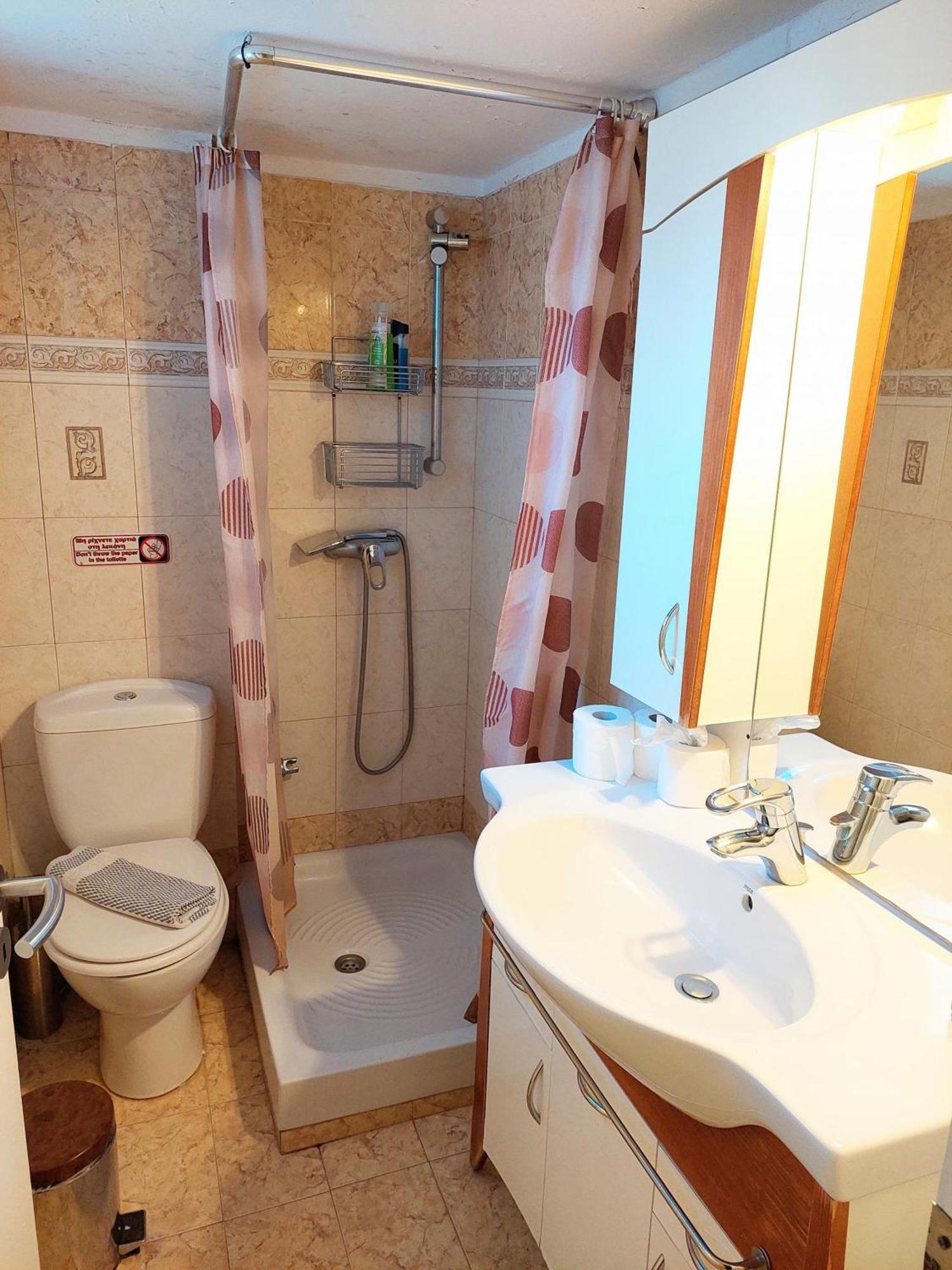 Cozy Apartment In Acropolis With Roof Garden Aten Exteriör bild