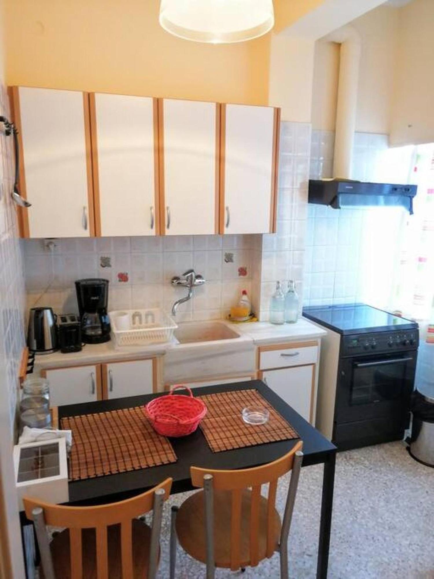 Cozy Apartment In Acropolis With Roof Garden Aten Exteriör bild